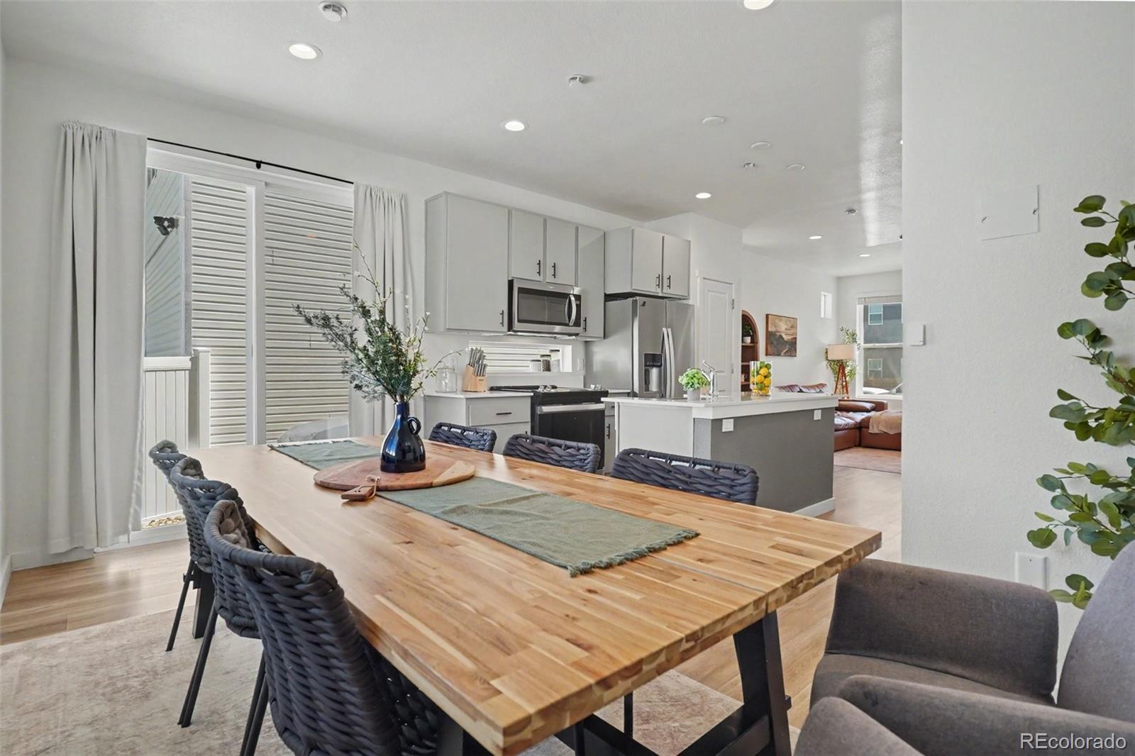 MLS Image #7 for 4979 n yampa street,denver, Colorado