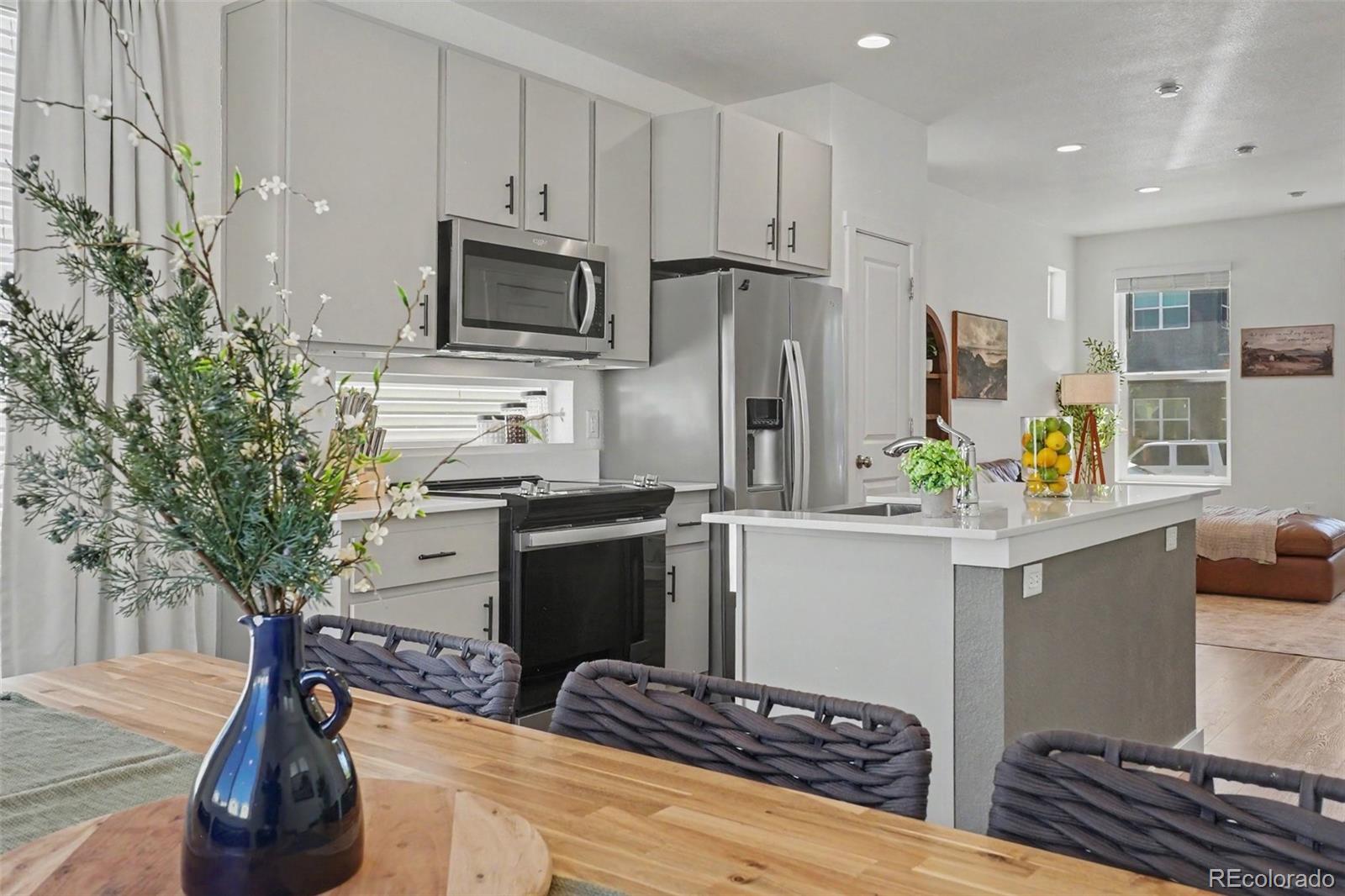 MLS Image #8 for 4979 n yampa street,denver, Colorado