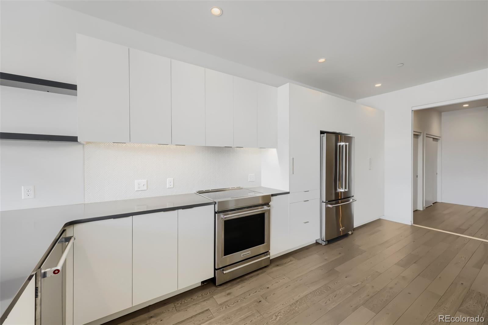 MLS Image #13 for 1300 n ogden street,denver, Colorado