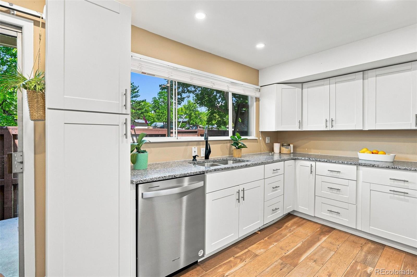 MLS Image #17 for 4268 e maplewood way,littleton, Colorado