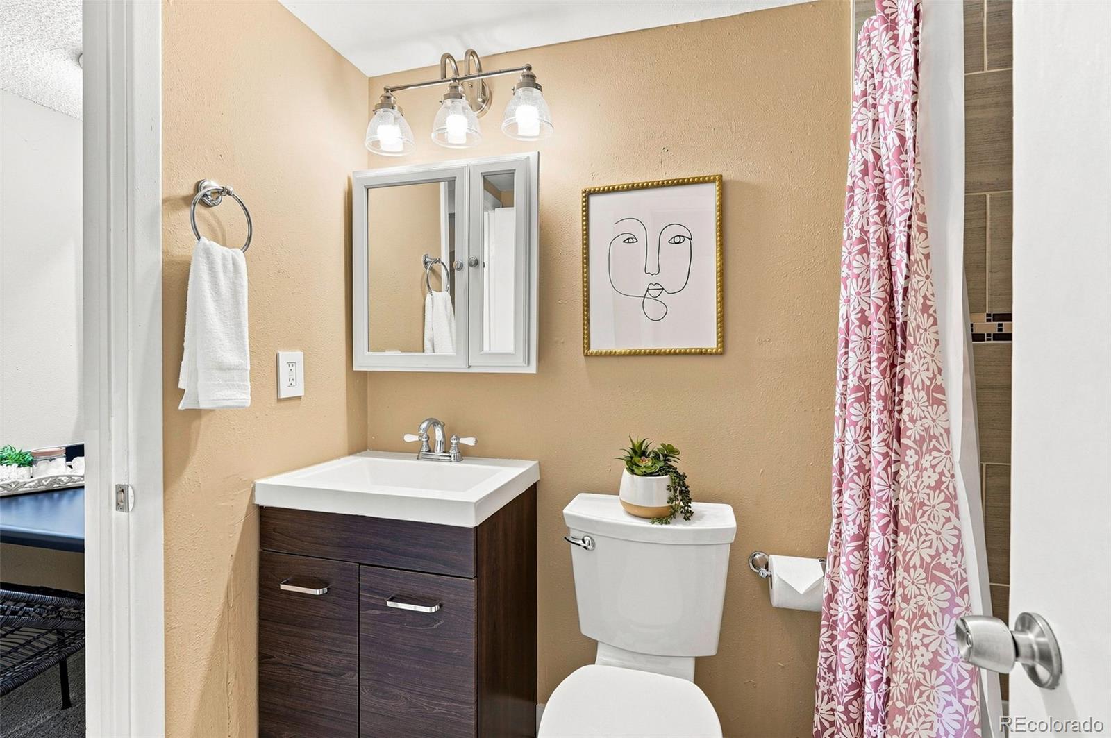 MLS Image #28 for 4268 e maplewood way,littleton, Colorado