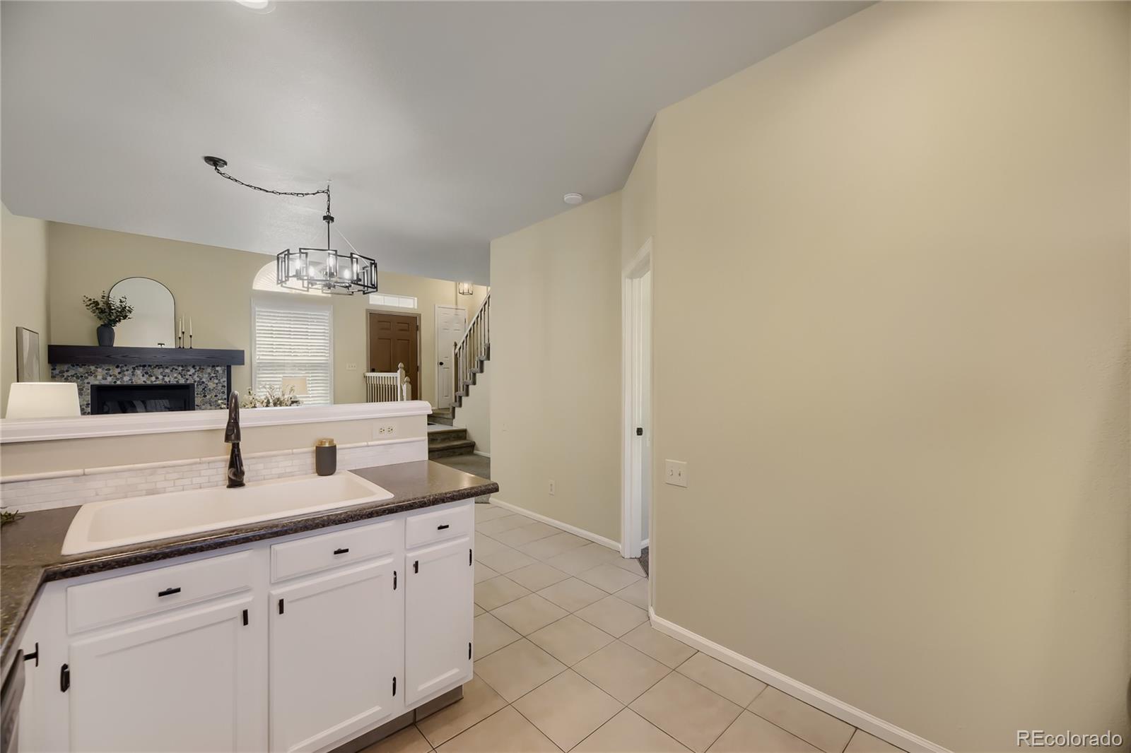 MLS Image #11 for 2902 w long circle,littleton, Colorado