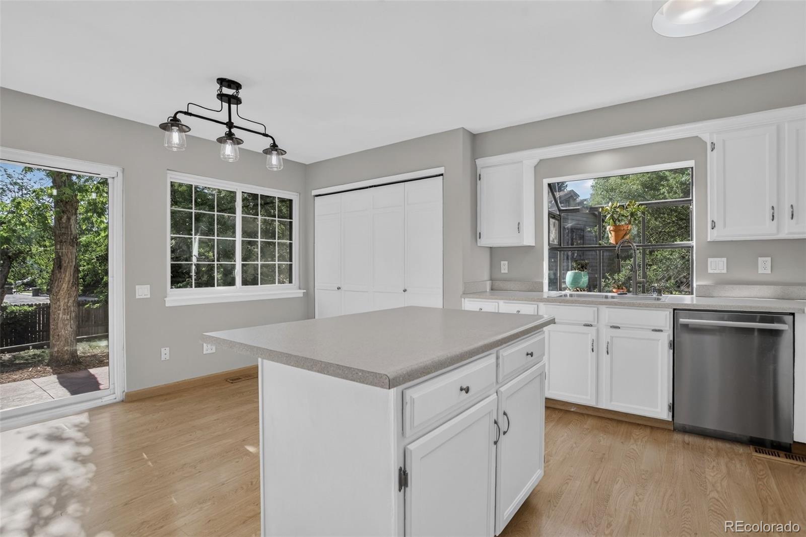 MLS Image #10 for 8170  cody court,arvada, Colorado