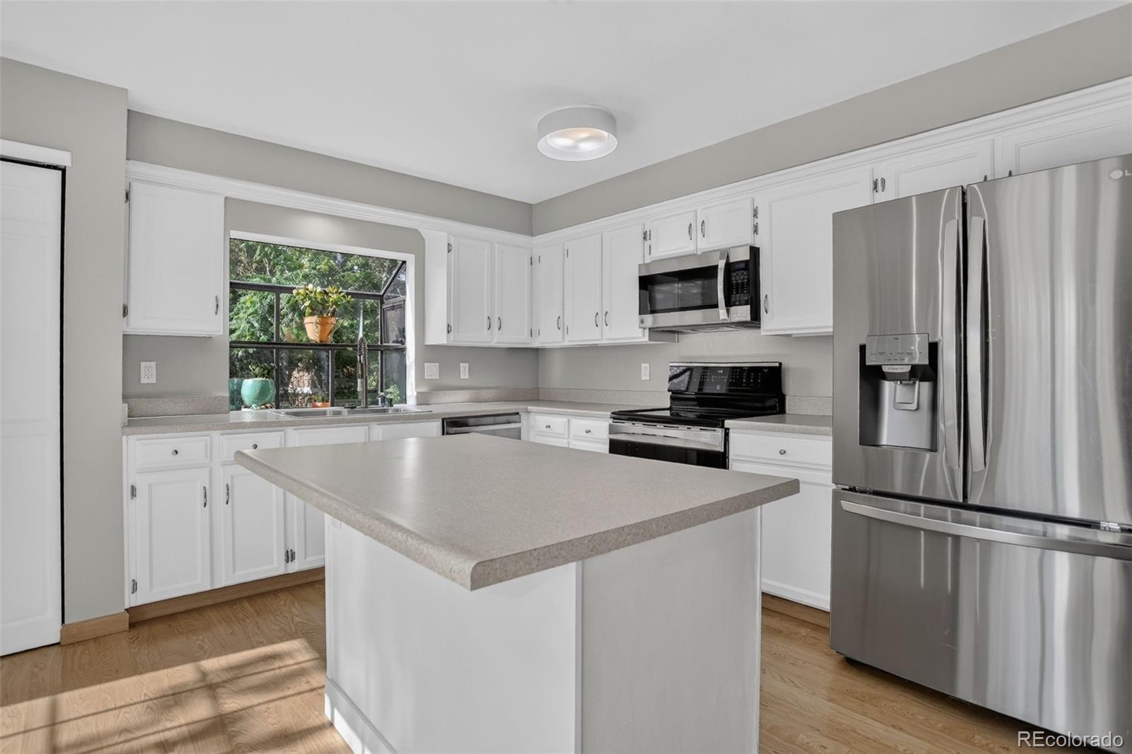 MLS Image #11 for 8170  cody court,arvada, Colorado