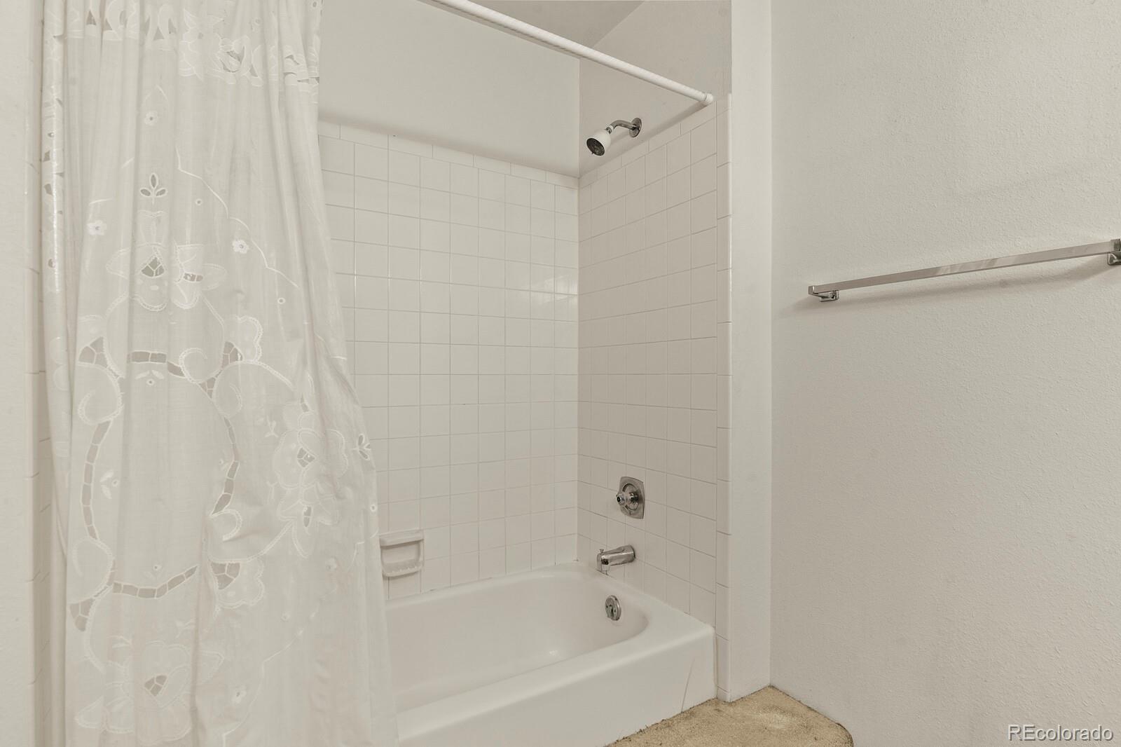 MLS Image #19 for 3471 s ammons street 12-2,denver, Colorado