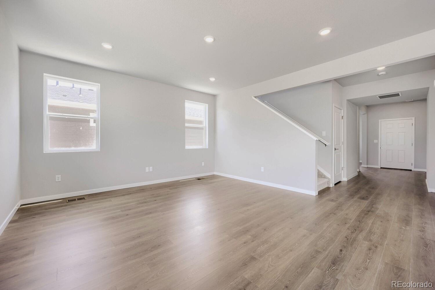 MLS Image #4 for 46431  heritage avenue,bennett, Colorado