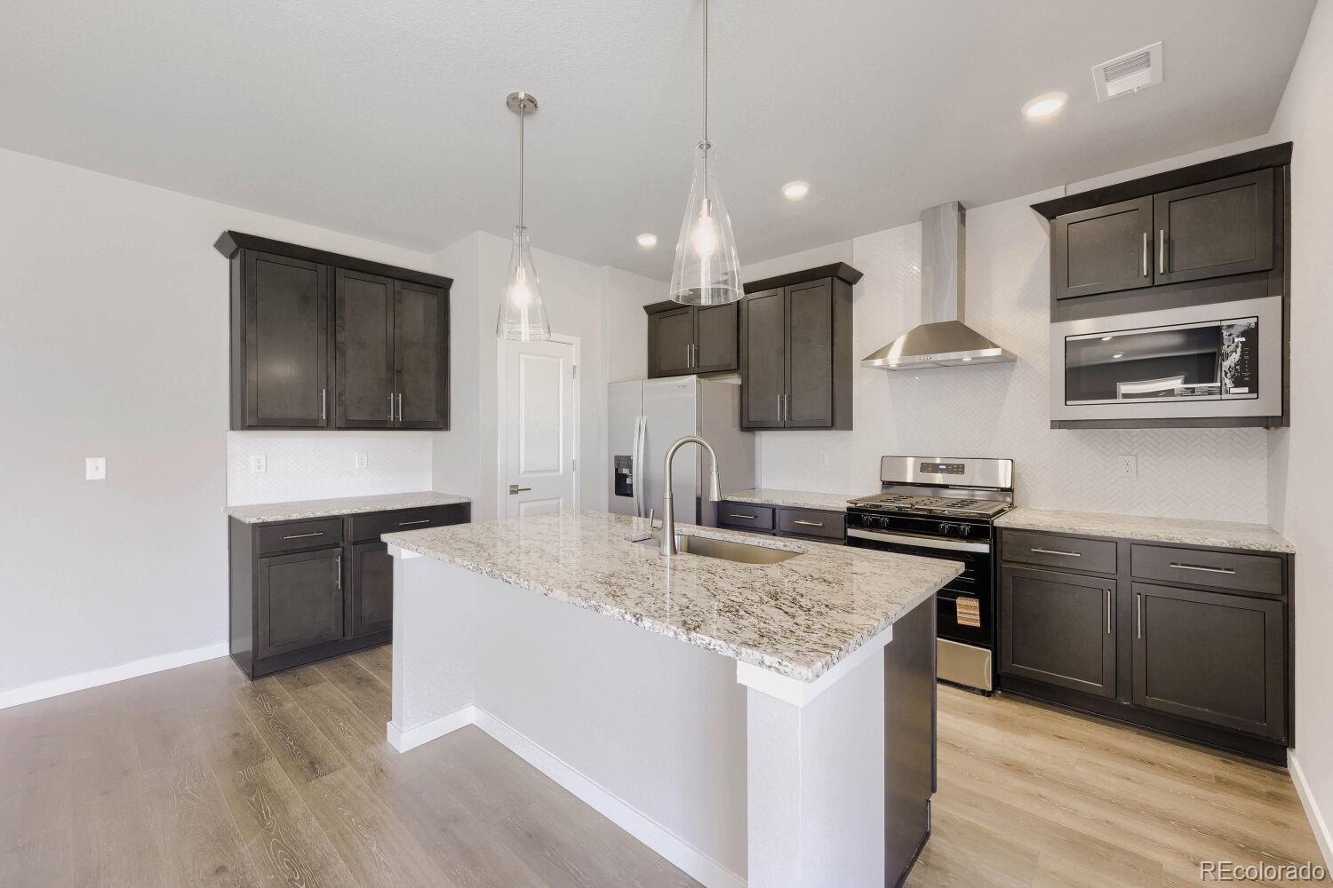 MLS Image #9 for 46431  heritage avenue,bennett, Colorado