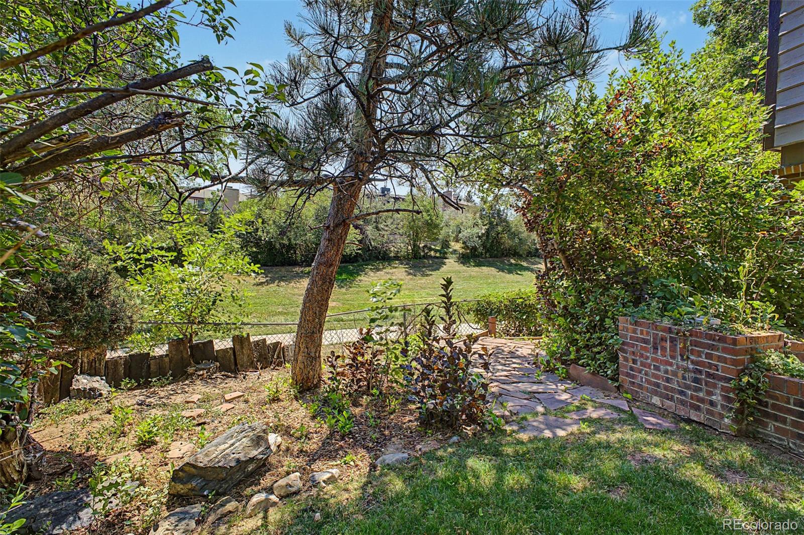 MLS Image #29 for 8822 w 79th avenue,arvada, Colorado