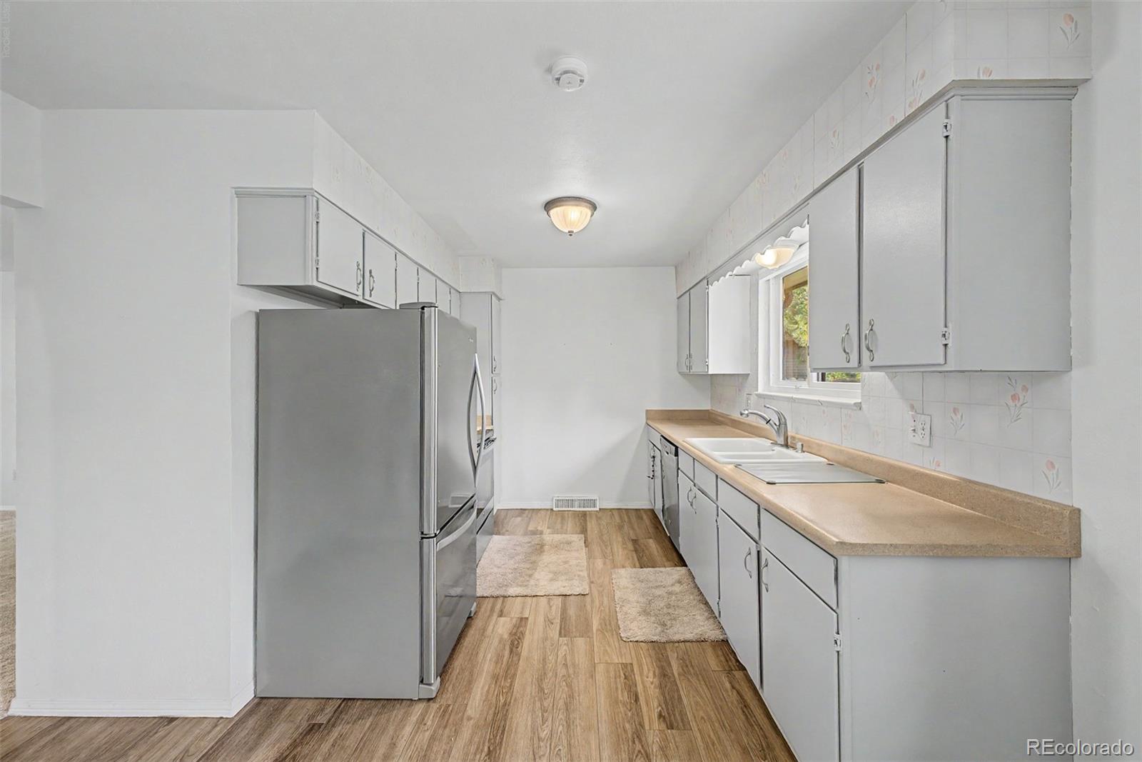 MLS Image #7 for 8822 w 79th avenue,arvada, Colorado