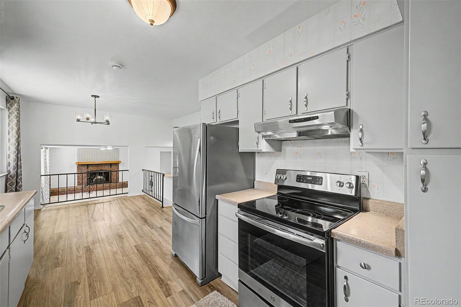 MLS Image #8 for 8822 w 79th avenue,arvada, Colorado