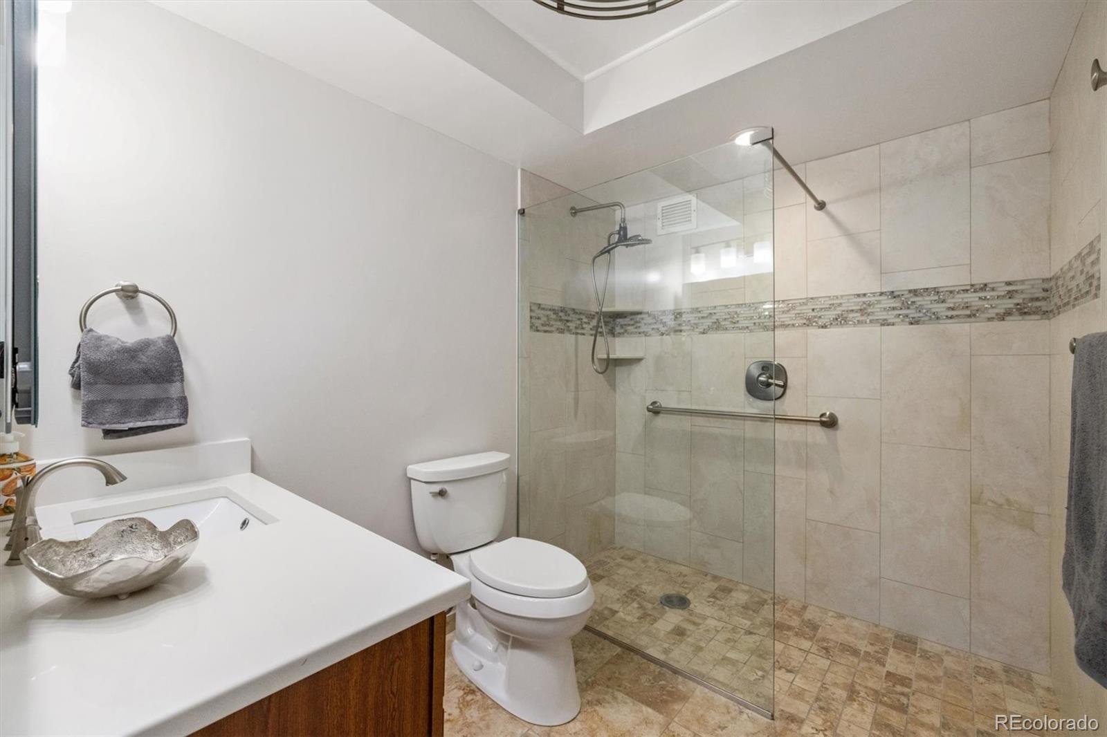 MLS Image #14 for 9385 e center avenue 3a,denver, Colorado