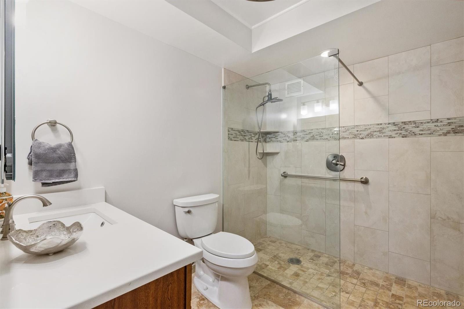 MLS Image #15 for 9385 e center avenue 3a,denver, Colorado