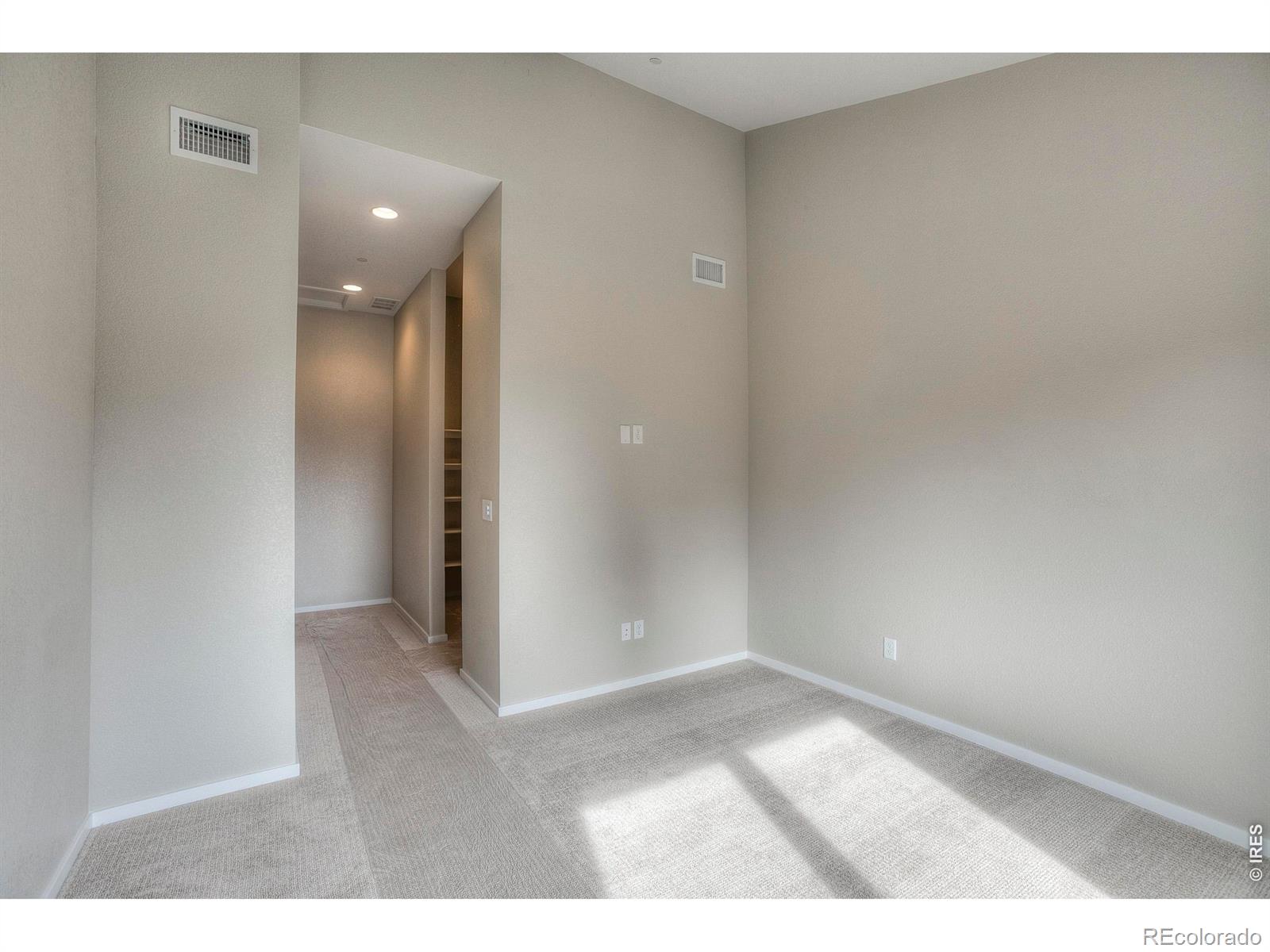 MLS Image #18 for 852 e stuart street,fort collins, Colorado