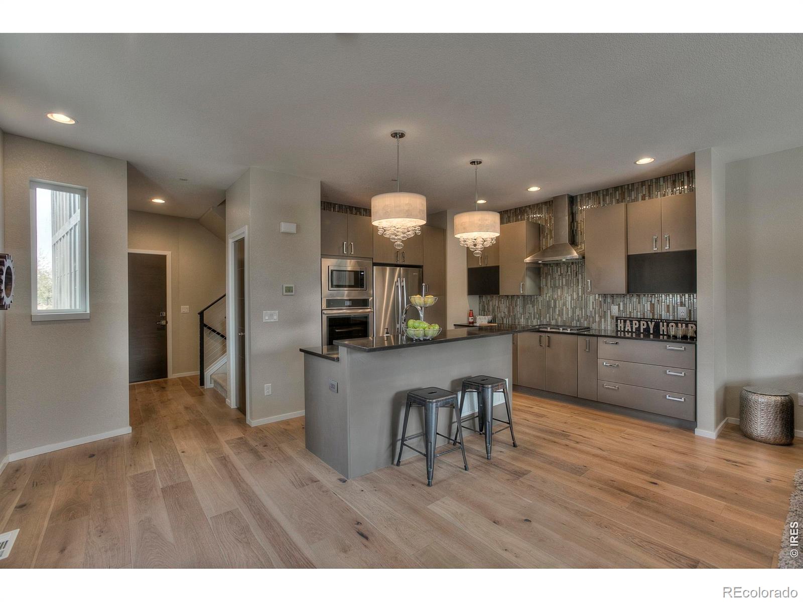 MLS Image #2 for 852 e stuart street,fort collins, Colorado
