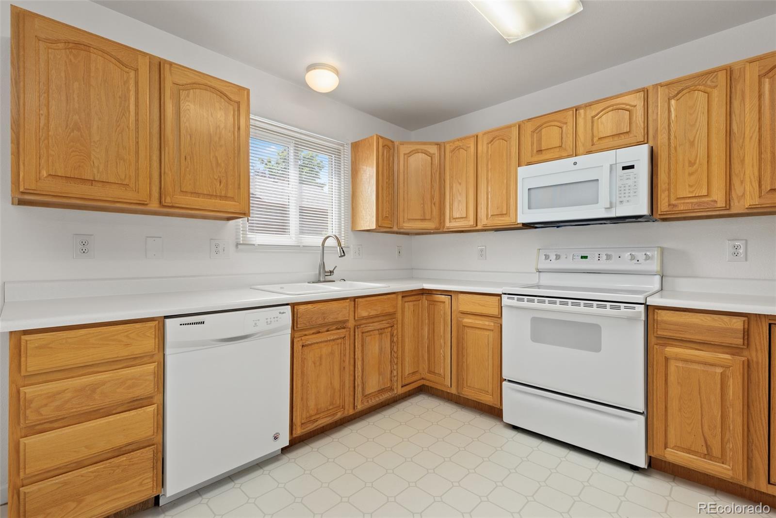 MLS Image #13 for 2836 w e street,greeley, Colorado