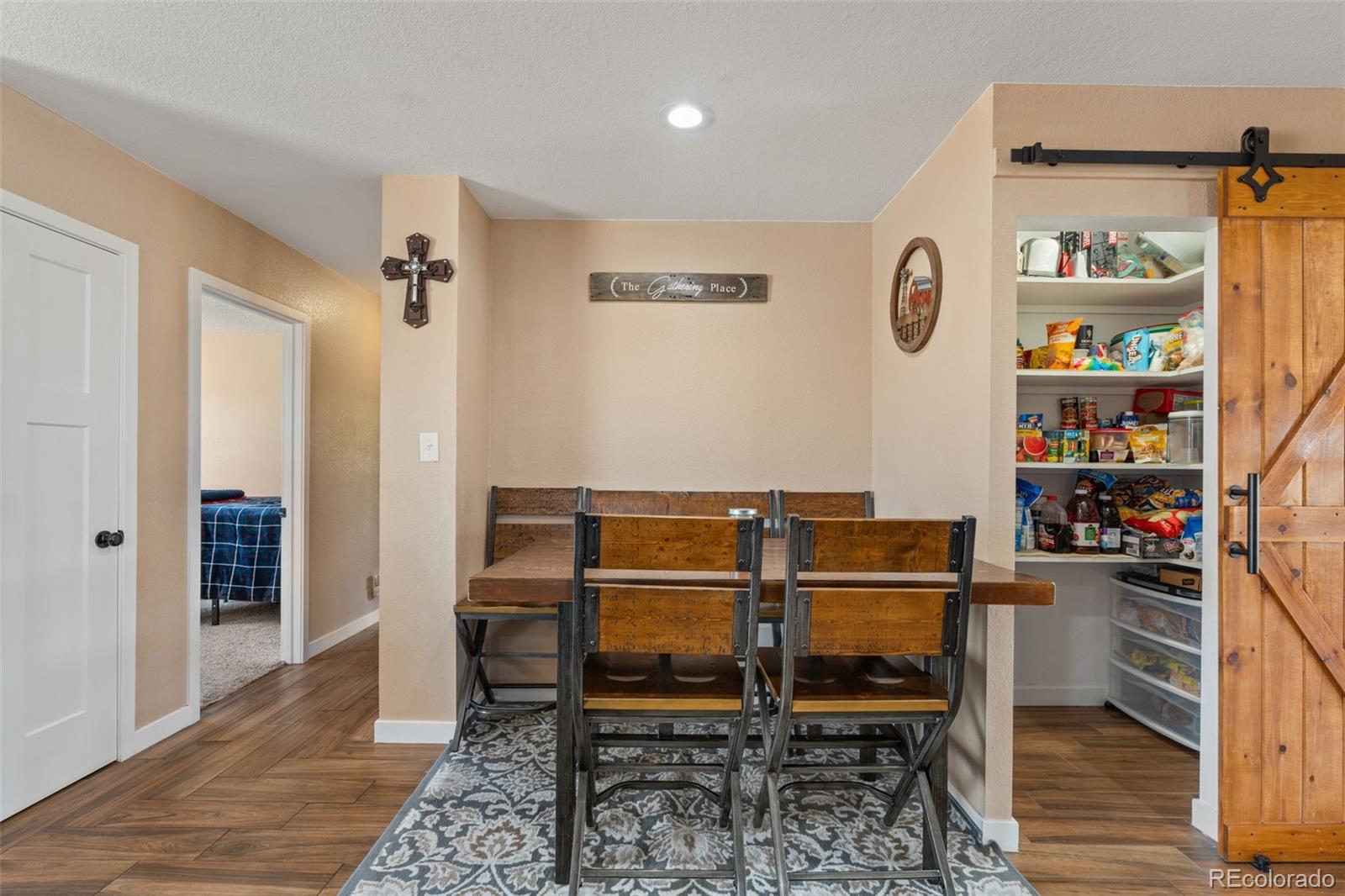 MLS Image #10 for 13575  old pueblo road,fountain, Colorado