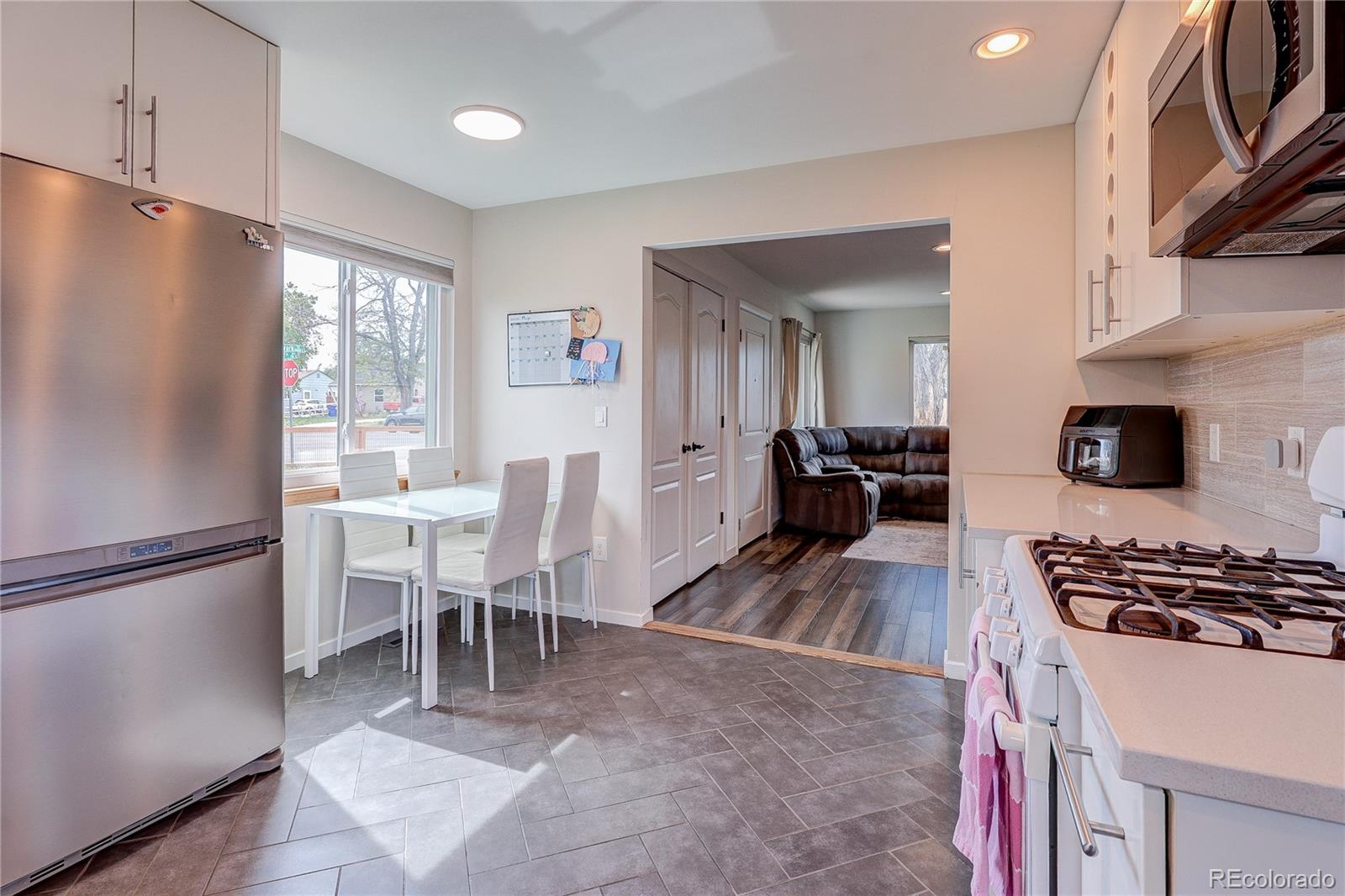 MLS Image #9 for 705  newark street,aurora, Colorado