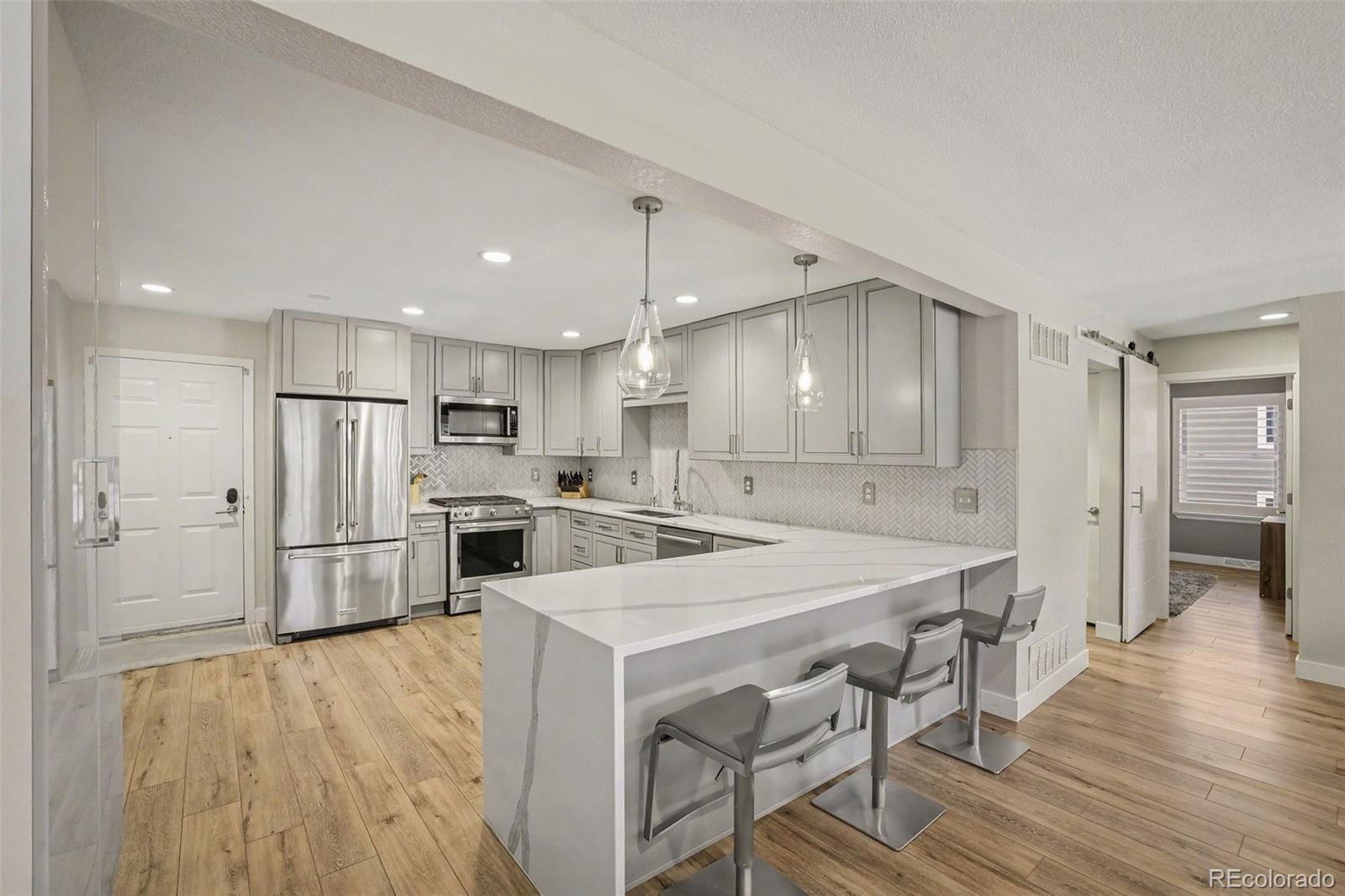 MLS Image #6 for 6479 s havana street a,englewood, Colorado