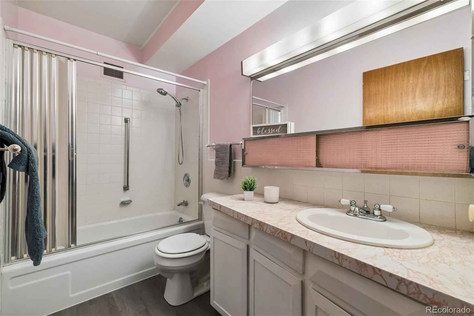MLS Image #13 for 9150 e center avenue 4b,denver, Colorado