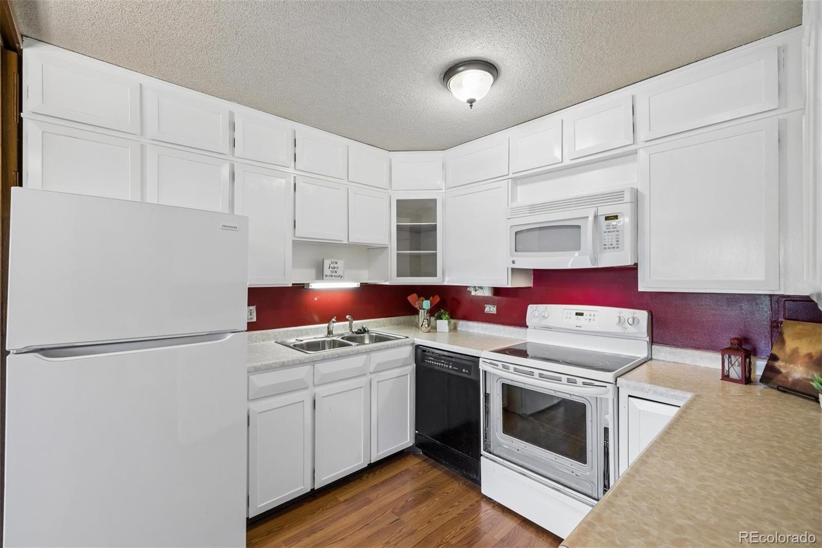 MLS Image #2 for 9150 e center avenue 4b,denver, Colorado