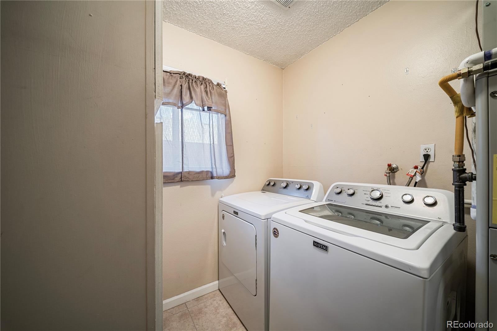 MLS Image #11 for 1300 s carson way,aurora, Colorado