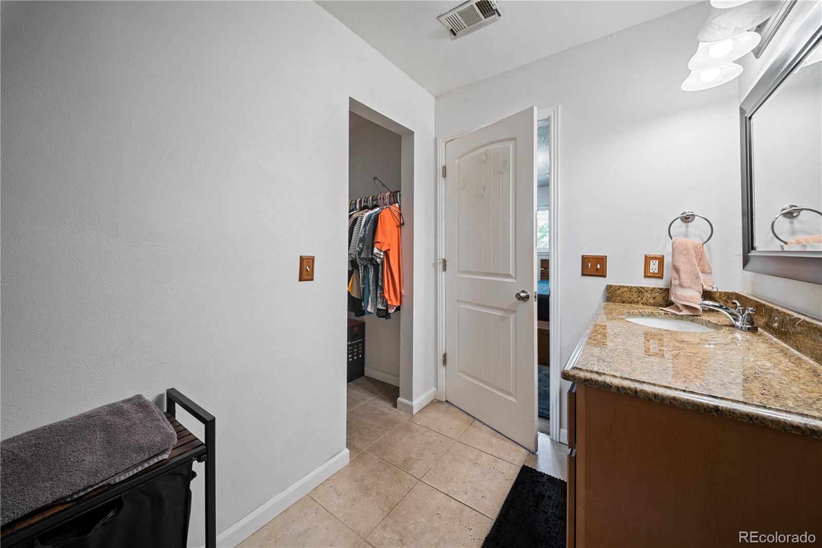 MLS Image #8 for 1300 s carson way,aurora, Colorado