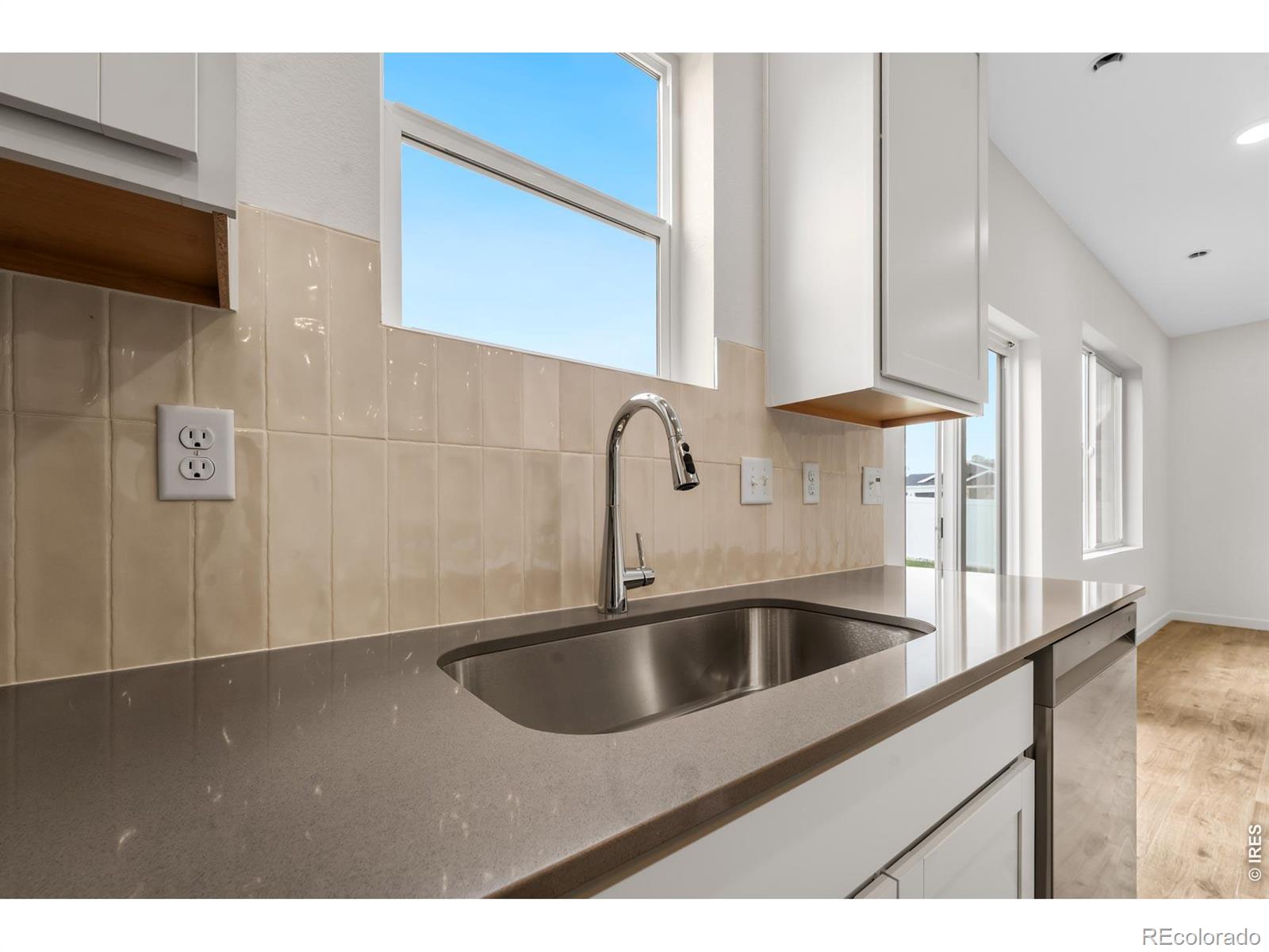 MLS Image #4 for 505  85th avenue,greeley, Colorado