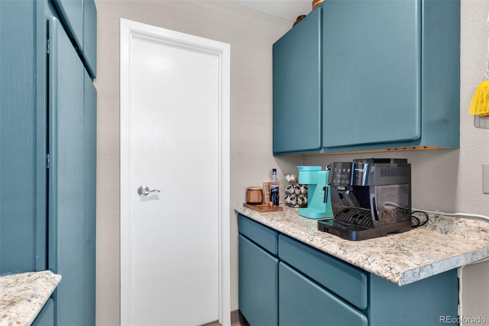 MLS Image #10 for 1000  s street,penrose, Colorado