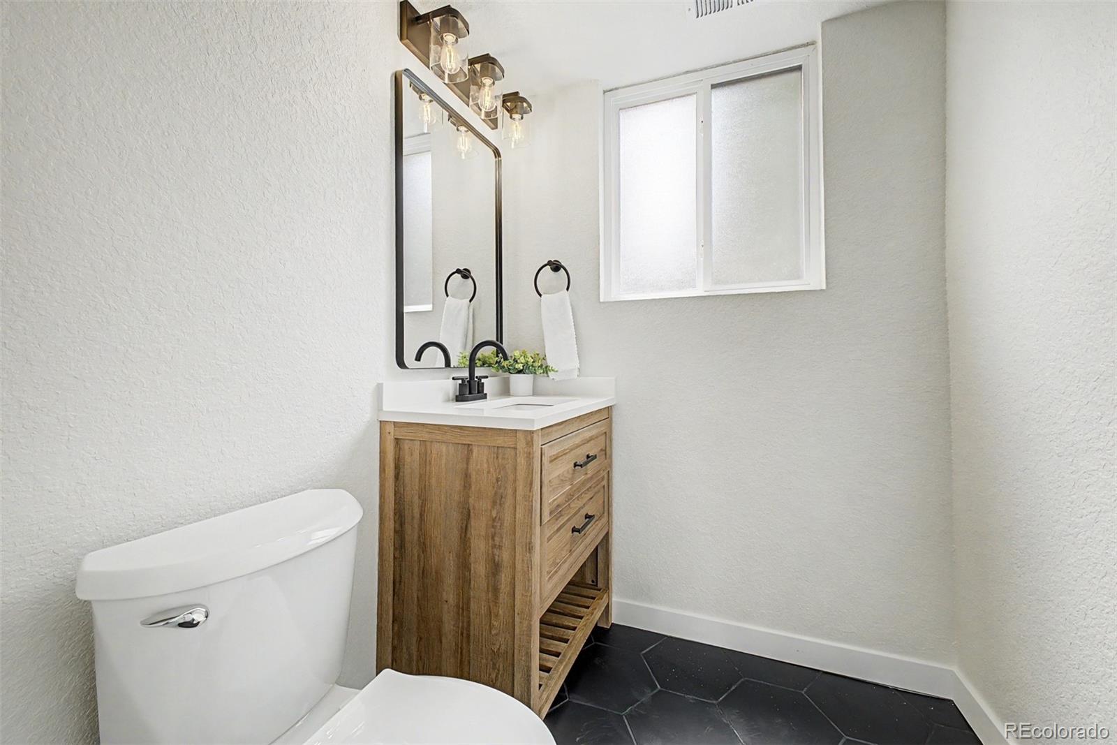 MLS Image #10 for 845 s moore street,denver, Colorado
