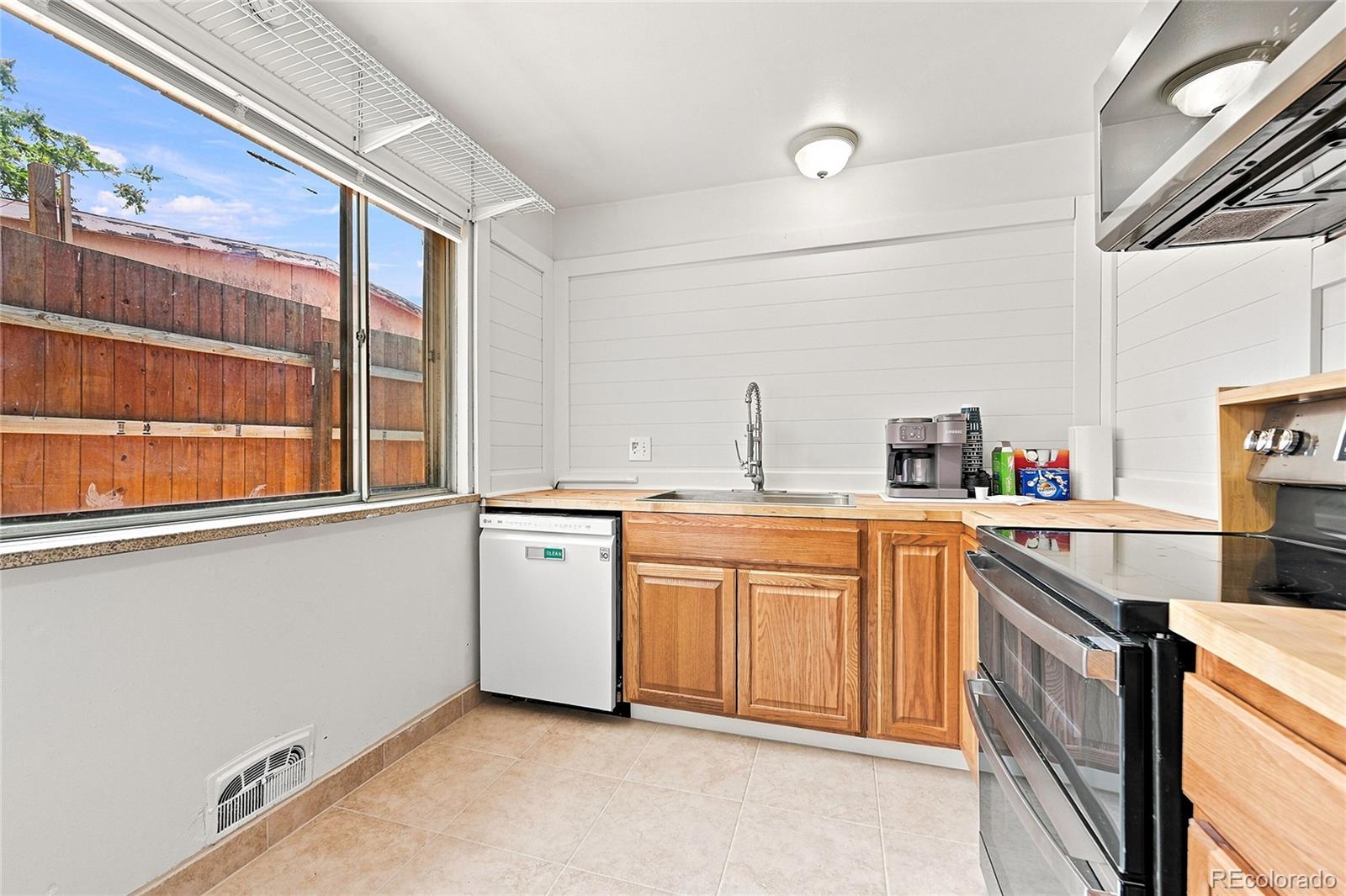 MLS Image #14 for 8170  stuart street,westminster, Colorado