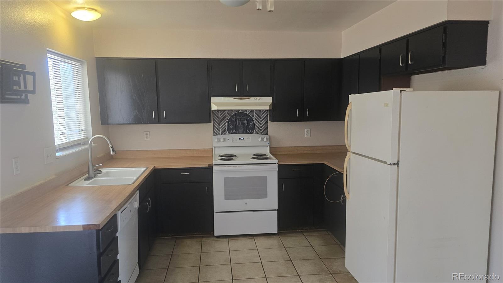 MLS Image #2 for 16723 e ithaca place,aurora, Colorado