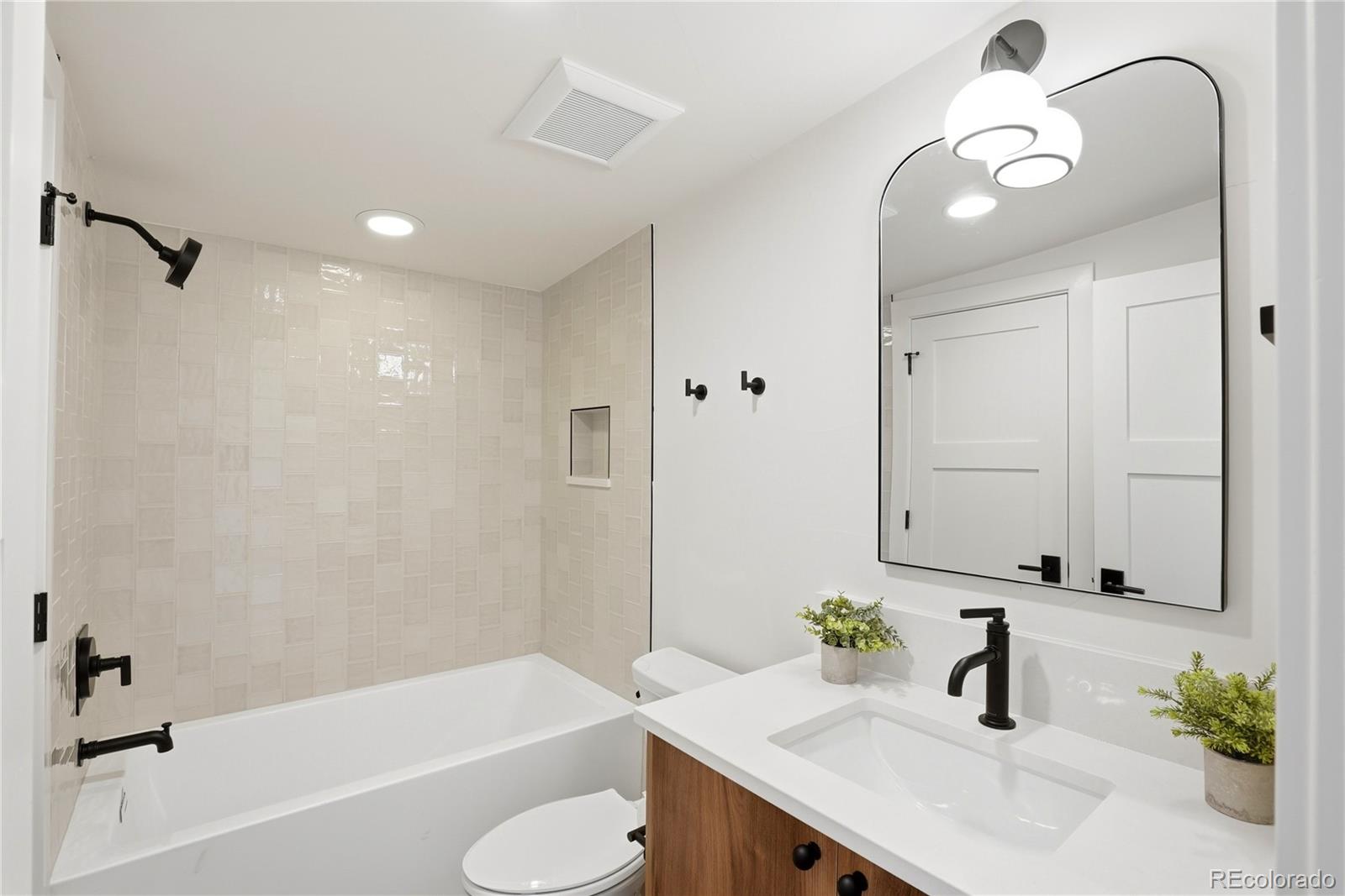 MLS Image #45 for 243 s emerson street,denver, Colorado