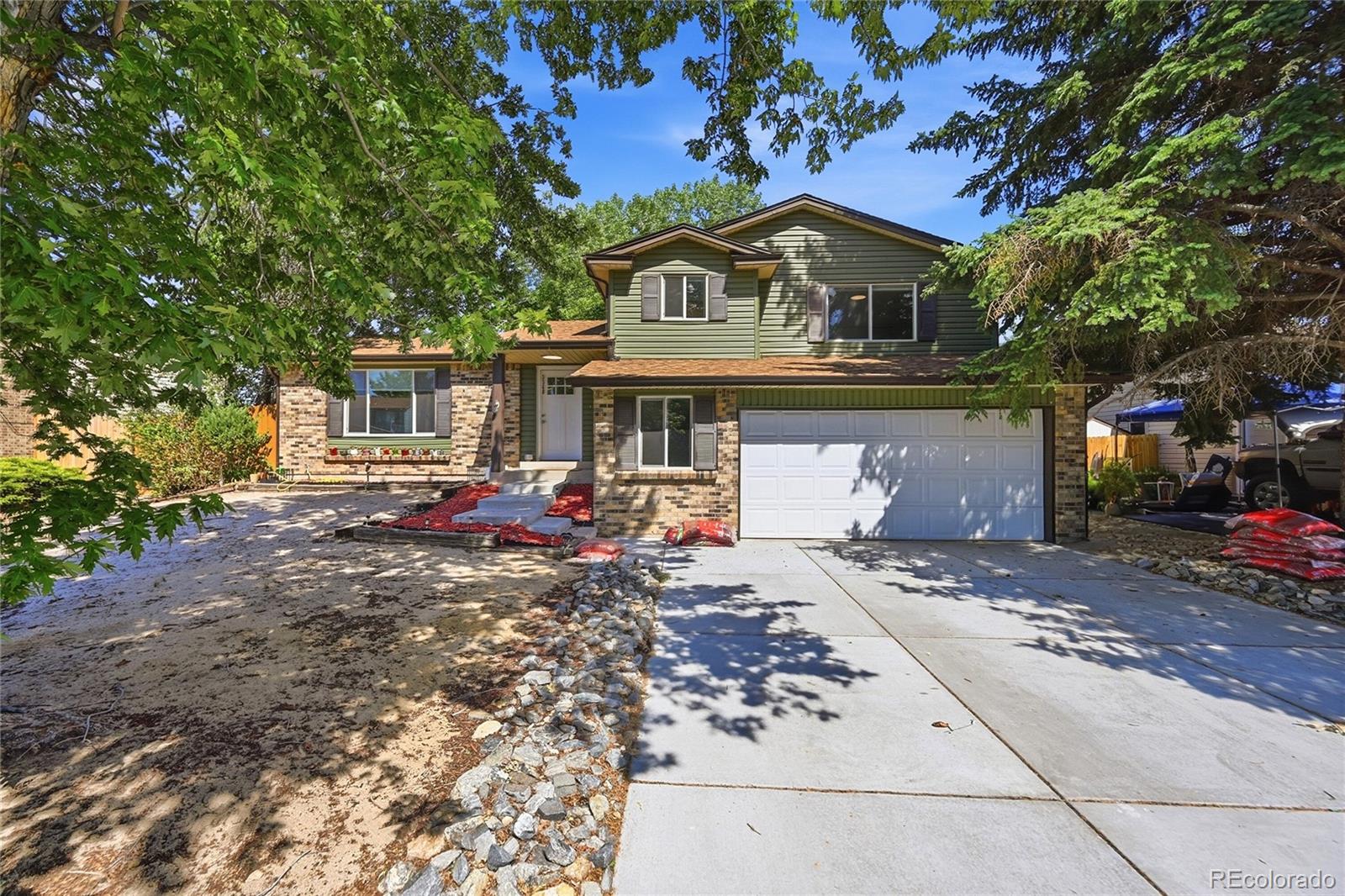 MLS Image #0 for 3368 s elkhart street,aurora, Colorado