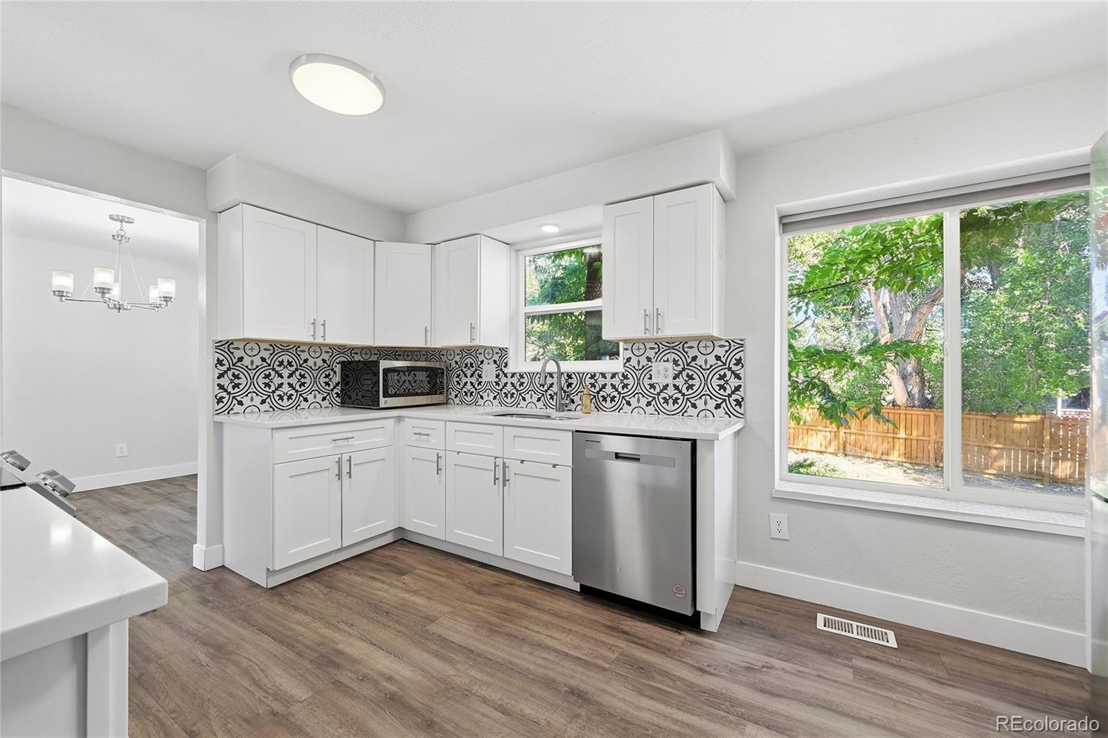 MLS Image #10 for 3368 s elkhart street,aurora, Colorado