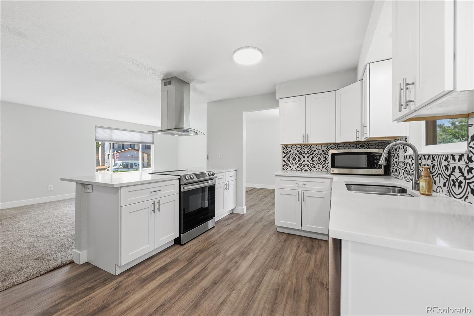 MLS Image #11 for 3368 s elkhart street,aurora, Colorado
