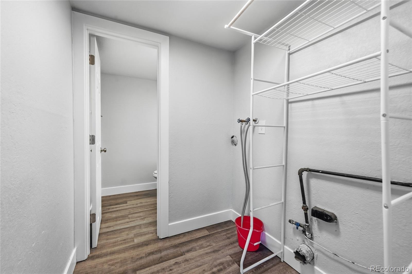 MLS Image #23 for 3368 s elkhart street,aurora, Colorado