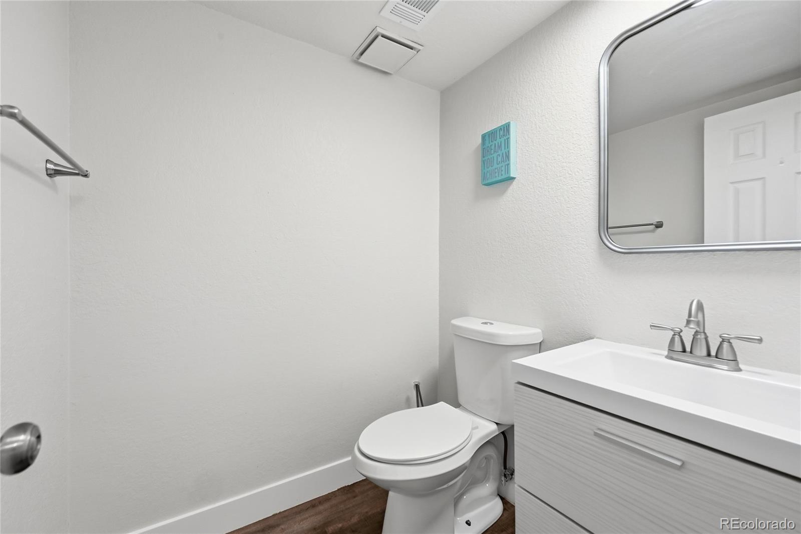 MLS Image #24 for 3368 s elkhart street,aurora, Colorado