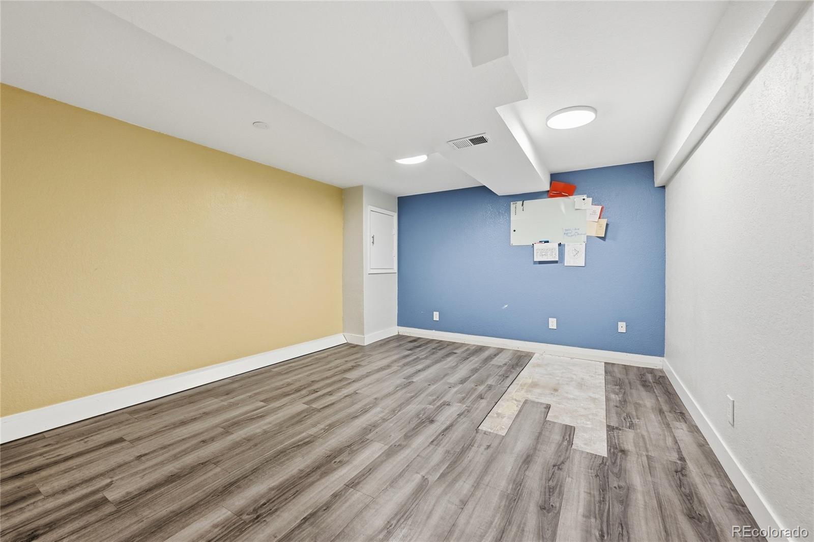 MLS Image #25 for 3368 s elkhart street,aurora, Colorado