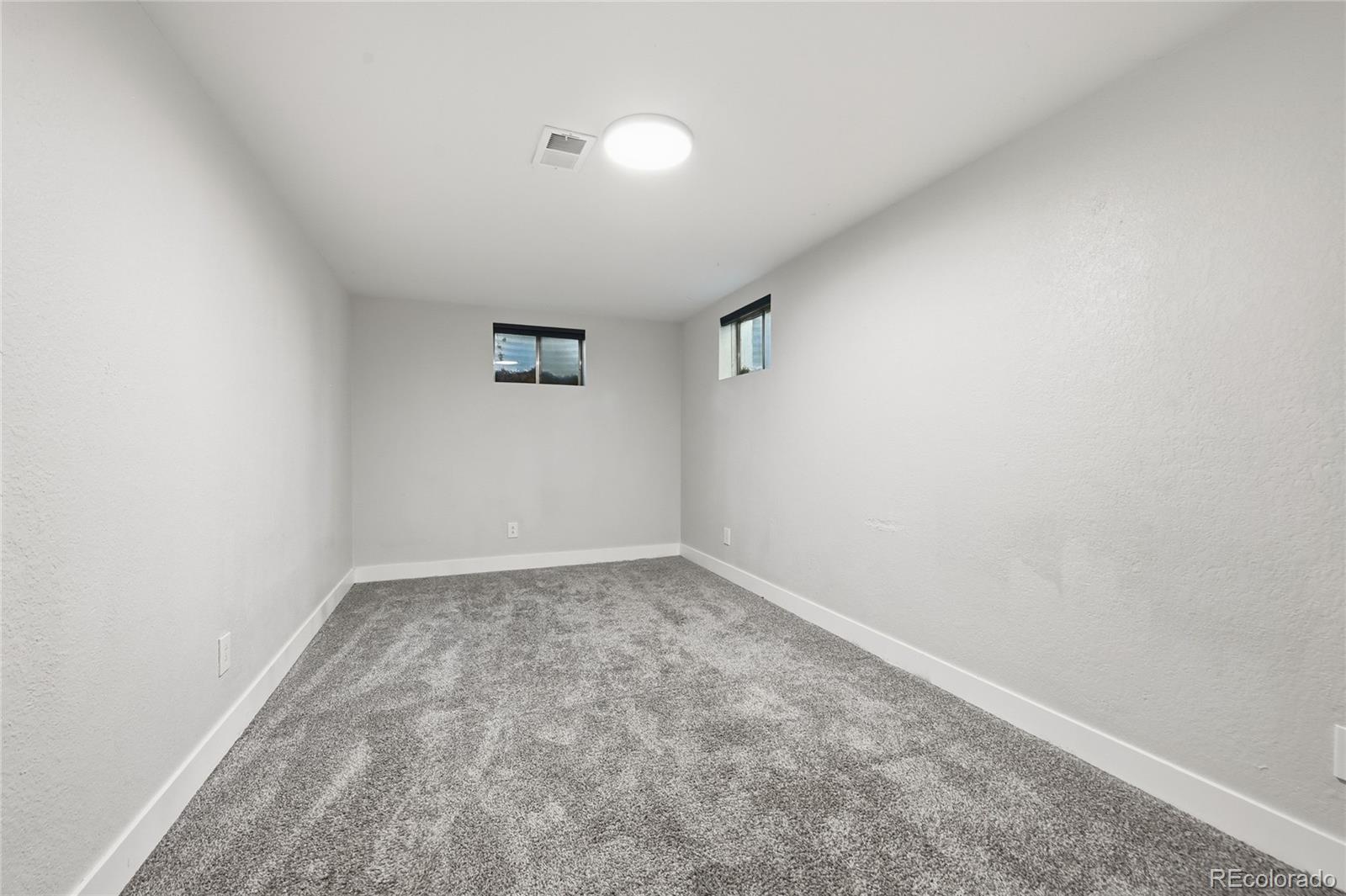 MLS Image #27 for 3368 s elkhart street,aurora, Colorado