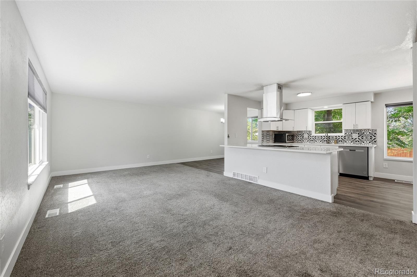 MLS Image #4 for 3368 s elkhart street,aurora, Colorado
