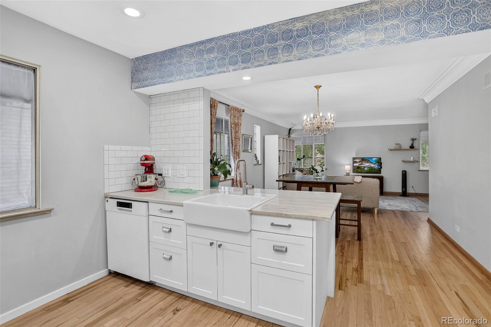 MLS Image #11 for 3119 w 44th avenue,denver, Colorado