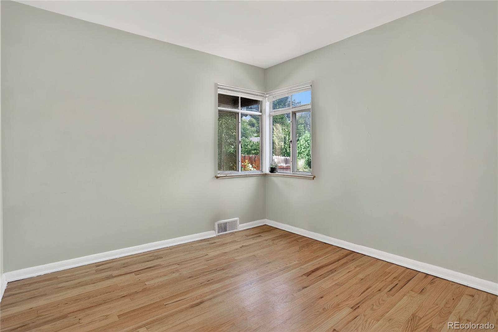 MLS Image #13 for 3119 w 44th avenue,denver, Colorado