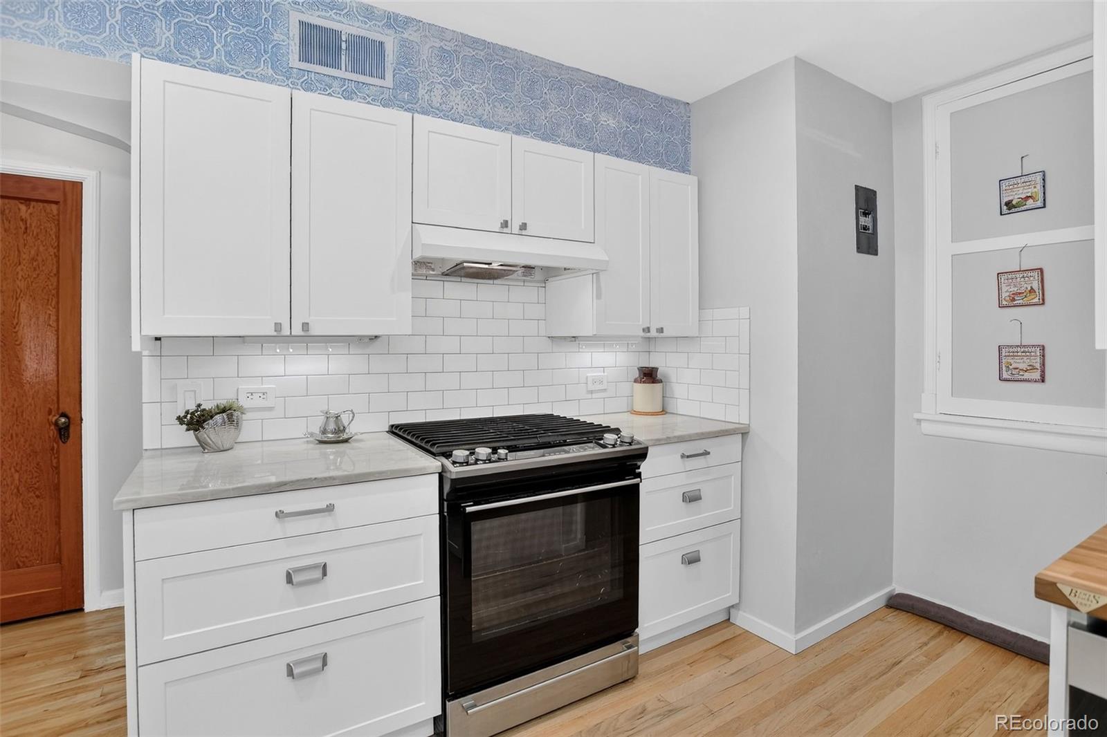 MLS Image #14 for 3119 w 44th avenue,denver, Colorado