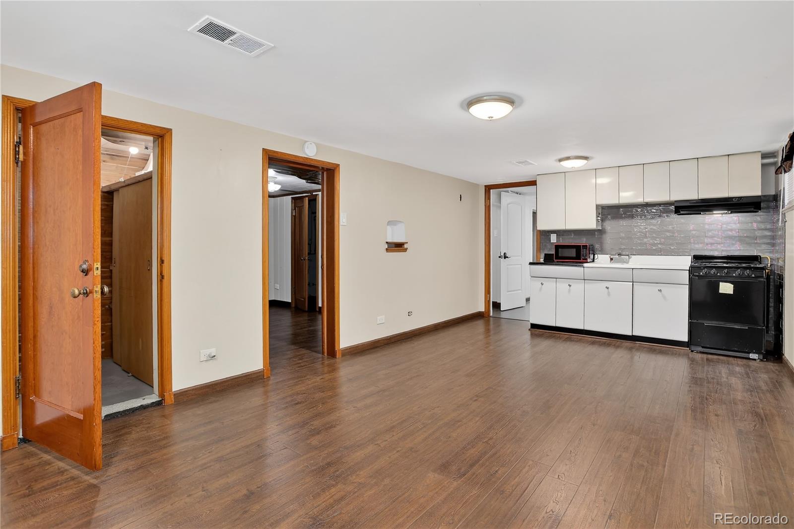 MLS Image #29 for 3119 w 44th avenue,denver, Colorado