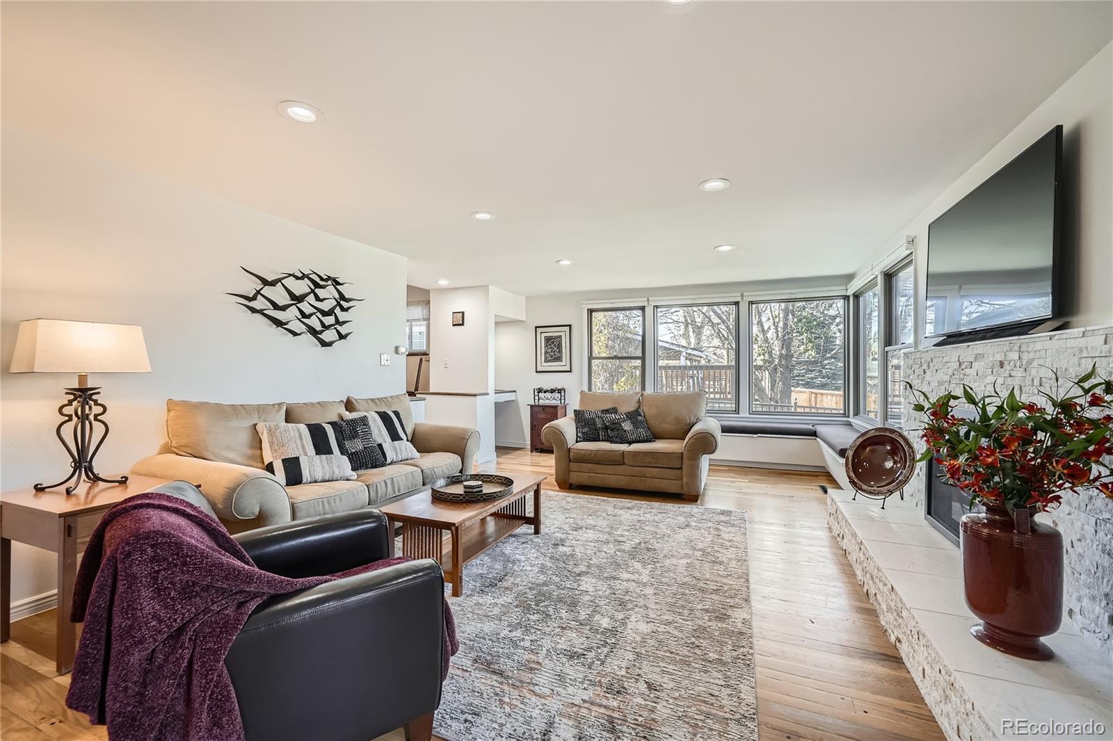 MLS Image #7 for 3225 w scott place,denver, Colorado