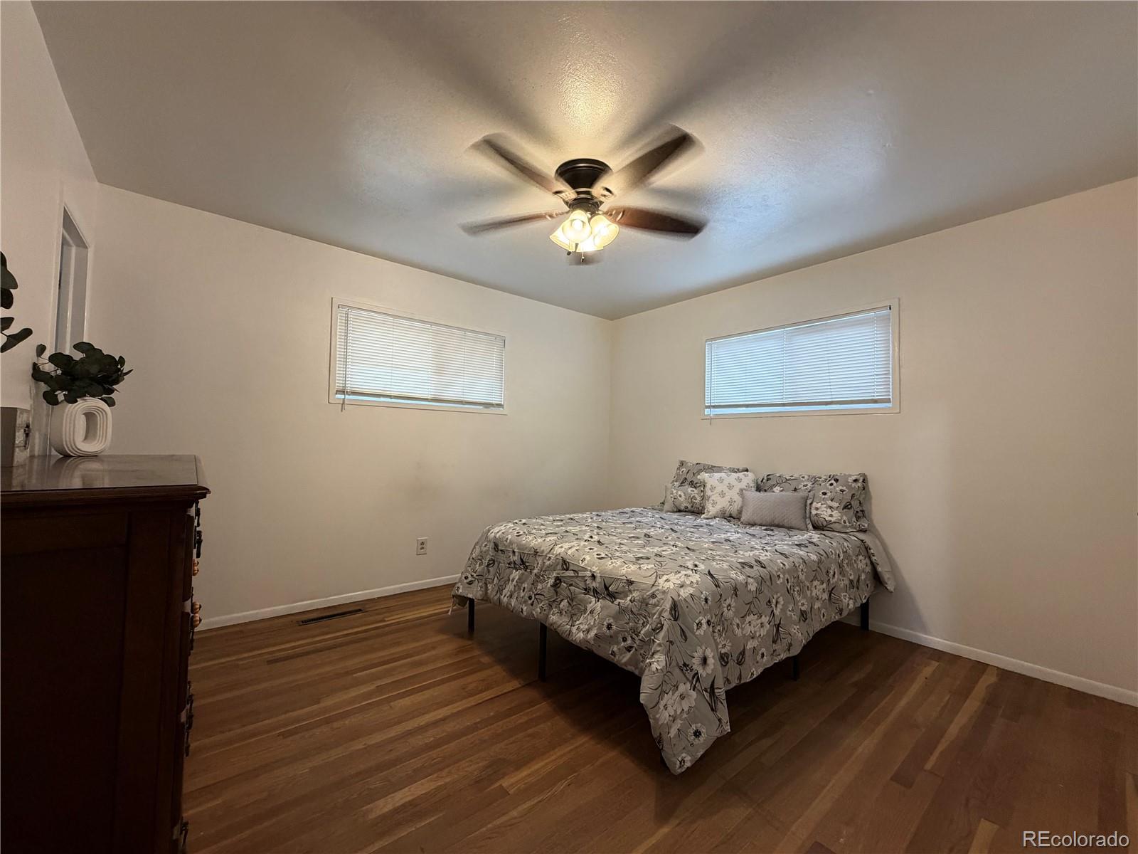 MLS Image #11 for 905  hallam avenue,colorado springs, Colorado