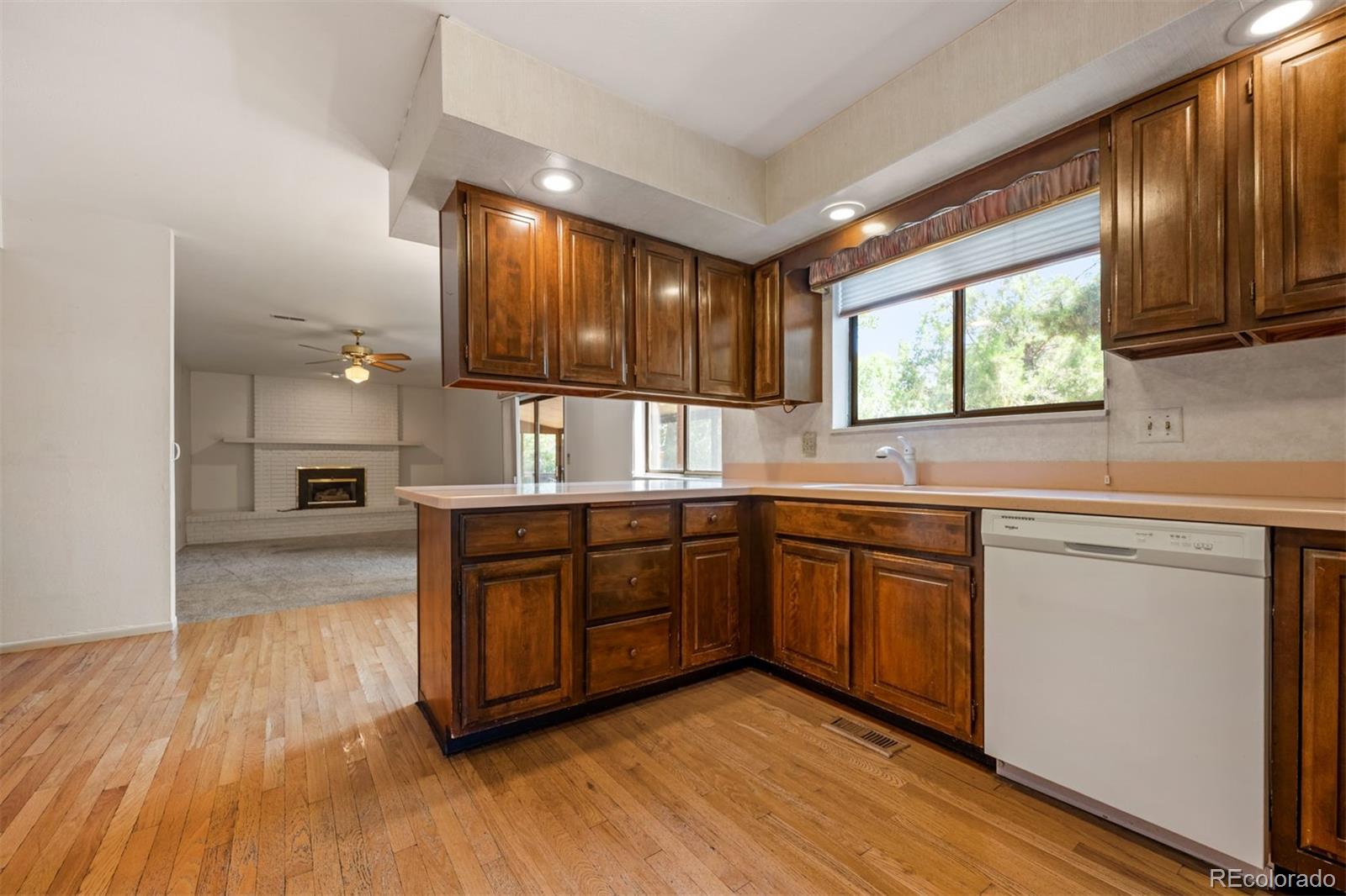 MLS Image #10 for 4  yarrow court,pueblo, Colorado