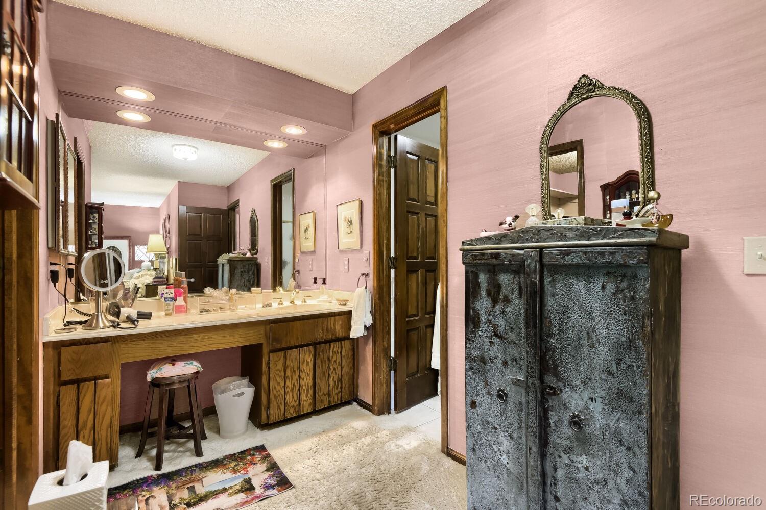 MLS Image #11 for 4255 s olive street 8,denver, Colorado