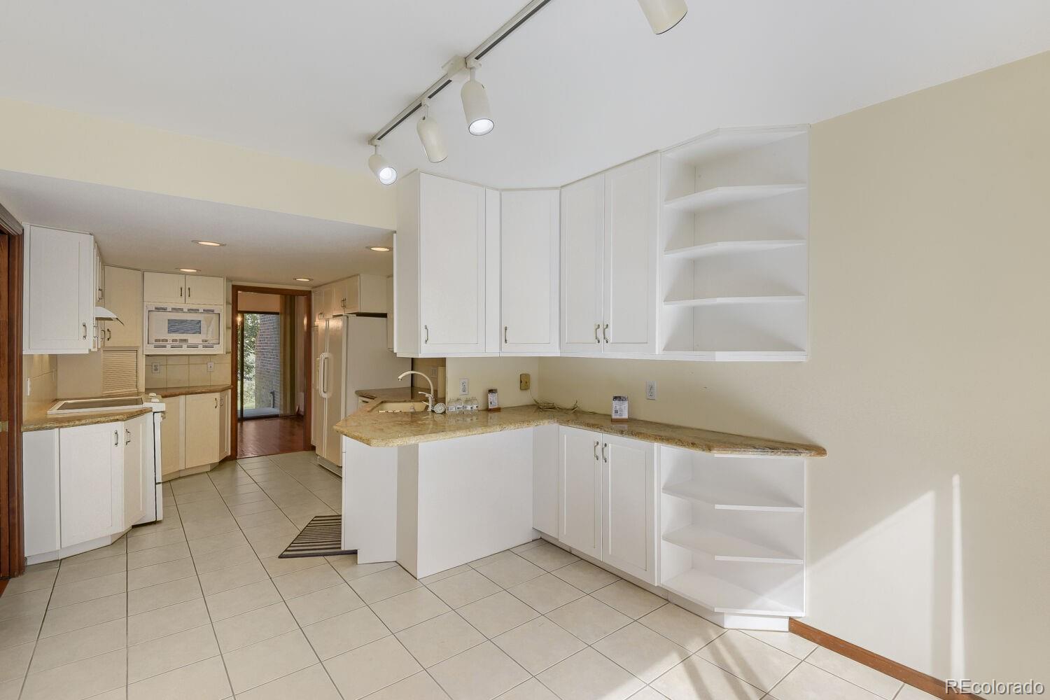 MLS Image #16 for 4255 s olive street 8,denver, Colorado