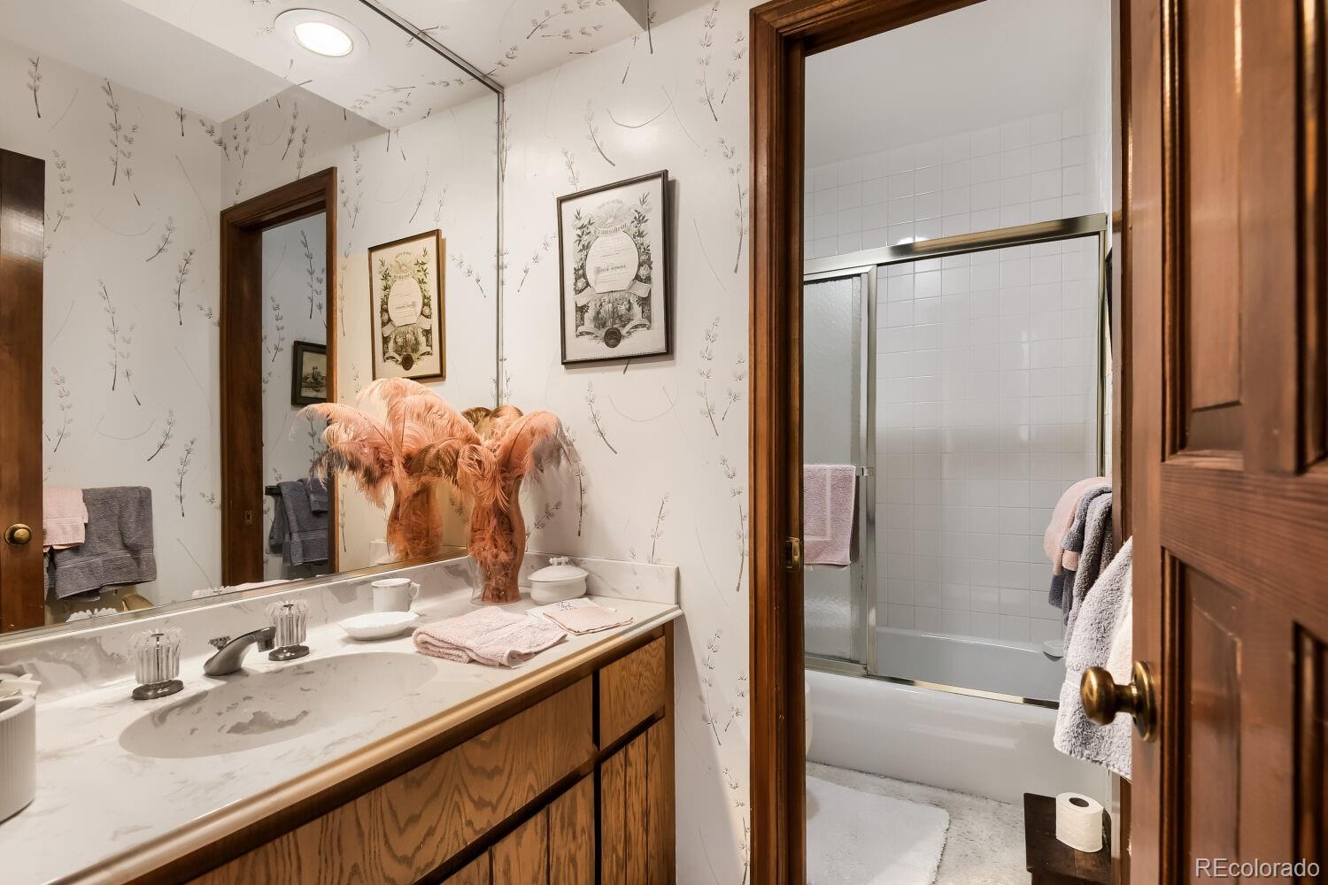 MLS Image #9 for 4255 s olive street,denver, Colorado